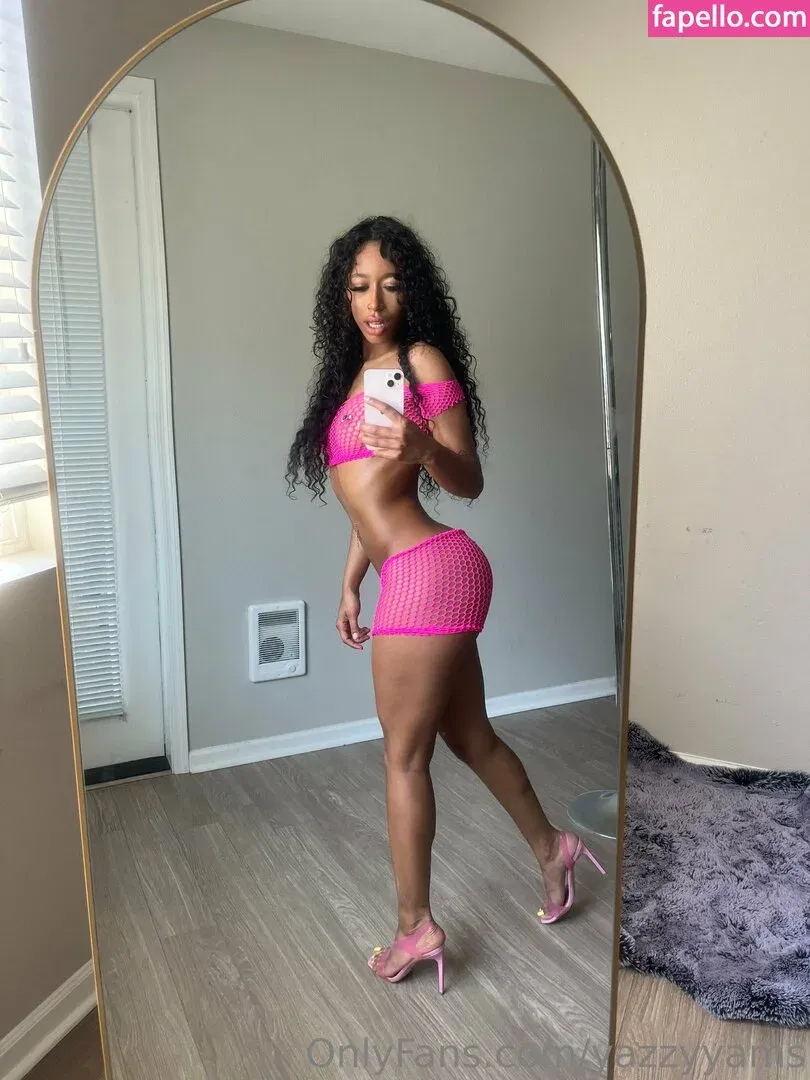 Queen Yasmeena / yazzylonglegs / yazzyyams Onlyfans Photo Gallery 