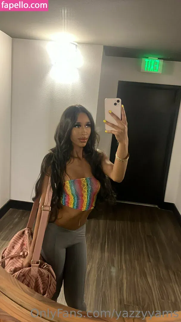 Queen Yasmeena / yazzylonglegs / yazzyyams Onlyfans Photo Gallery 