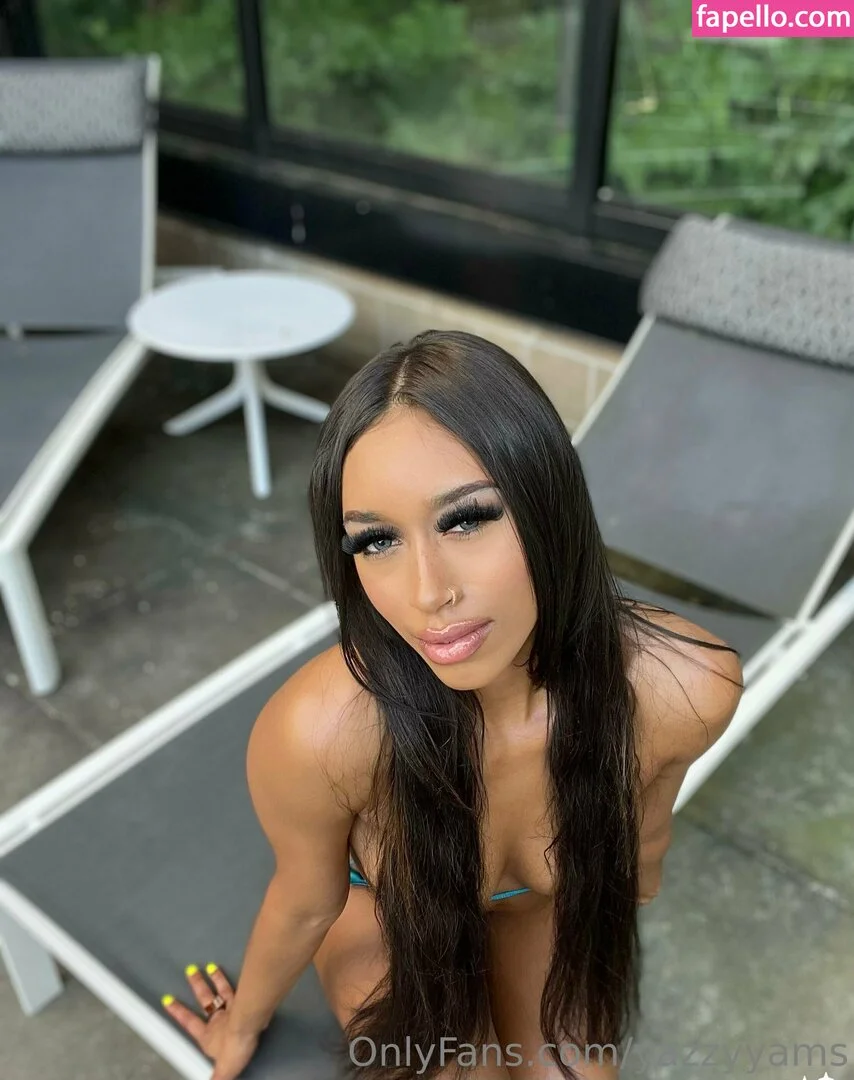 Queen Yasmeena / yazzylonglegs / yazzyyams Onlyfans Photo Gallery 