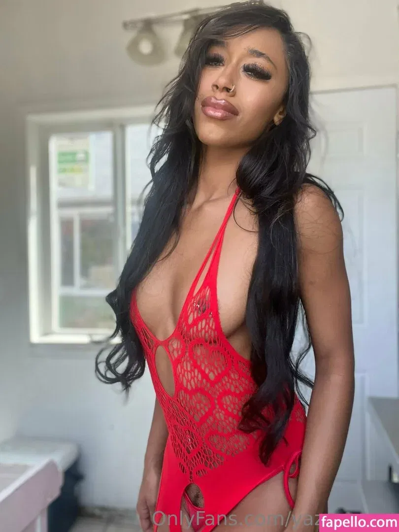 Queen Yasmeena / yazzylonglegs / yazzyyams Onlyfans Photo Gallery 