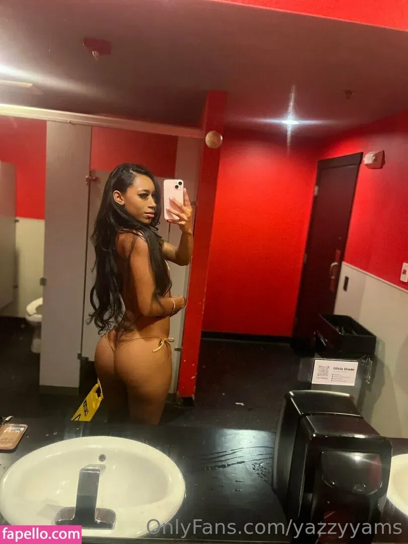 Queen Yasmeena / yazzylonglegs / yazzyyams Onlyfans Photo Gallery 