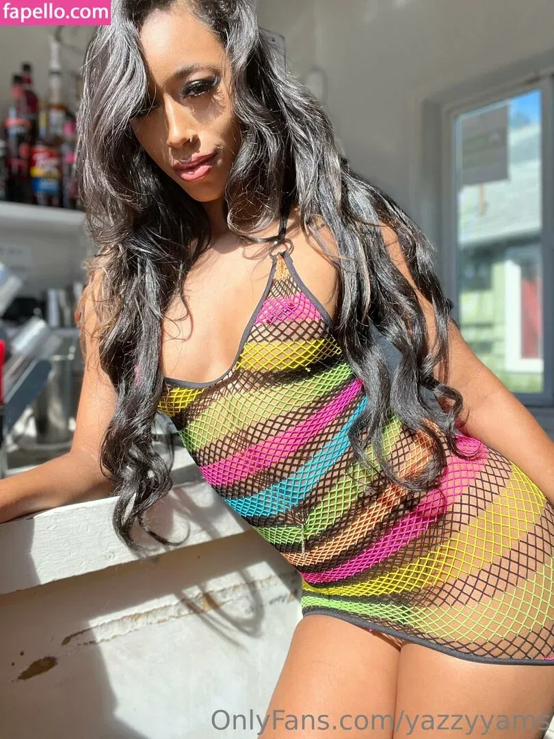 Queen Yasmeena / yazzylonglegs / yazzyyams Onlyfans Photo Gallery 