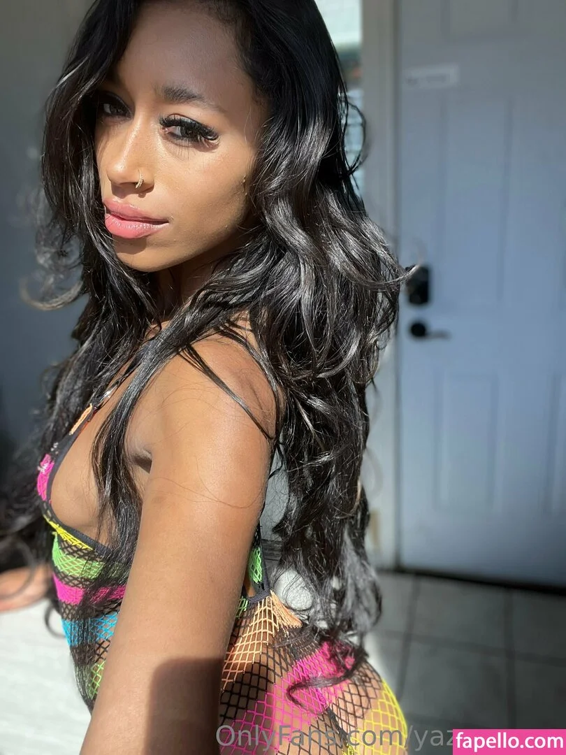 Queen Yasmeena / yazzylonglegs / yazzyyams Onlyfans Photo Gallery 