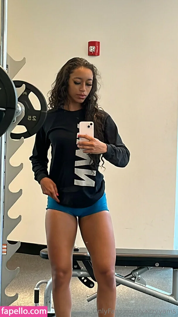 Queen Yasmeena / yazzylonglegs / yazzyyams Onlyfans Photo Gallery 