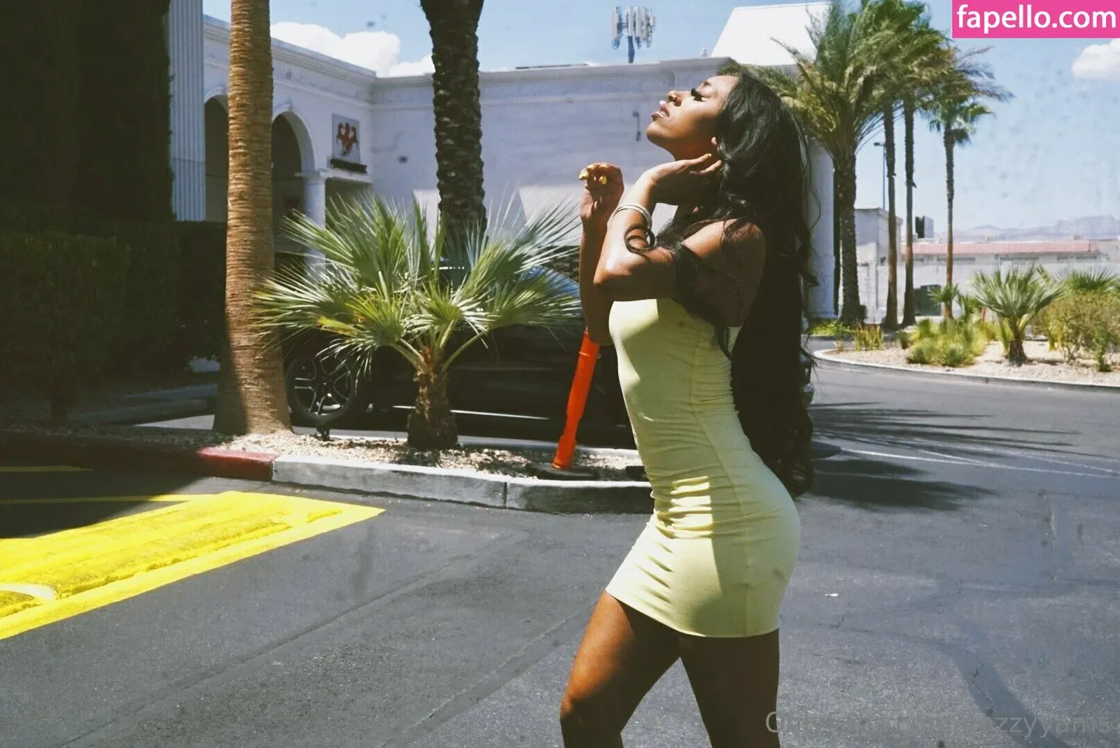 Queen Yasmeena / yazzylonglegs / yazzyyams Onlyfans Photo Gallery 