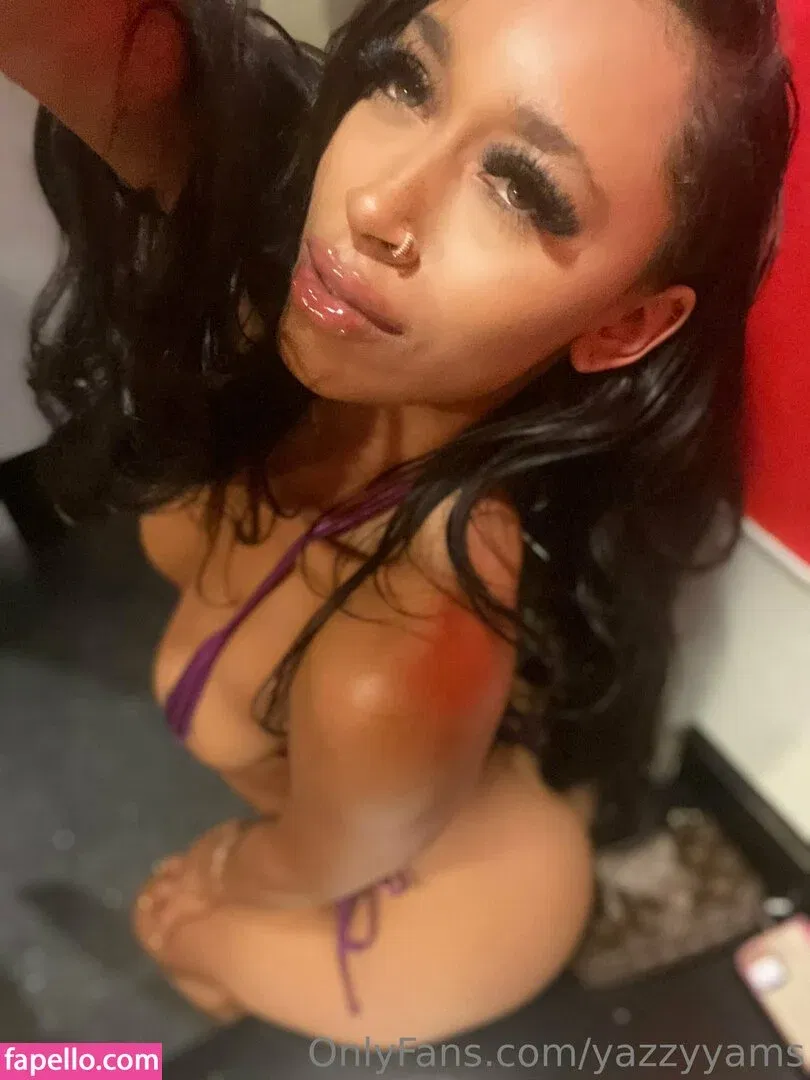 Queen Yasmeena / yazzylonglegs / yazzyyams Onlyfans Photo Gallery 