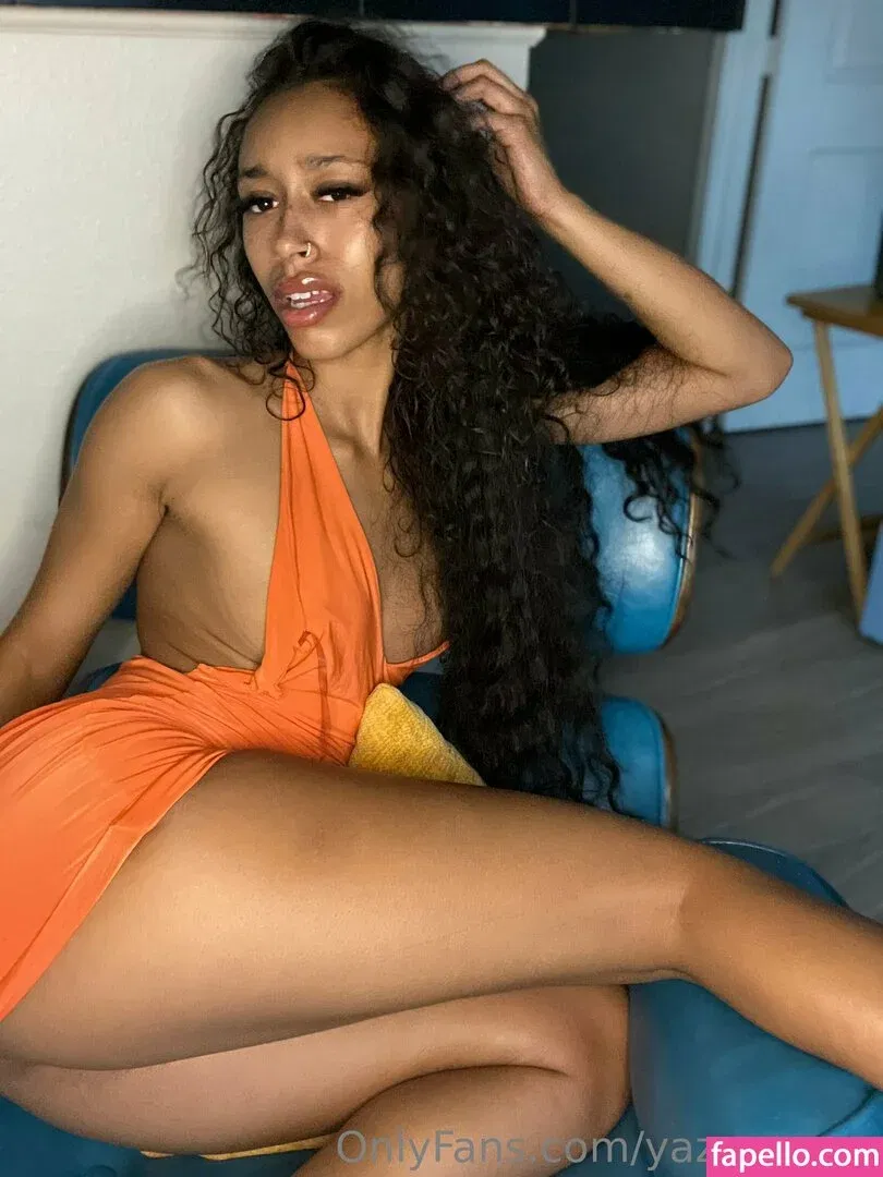 Queen Yasmeena / yazzylonglegs / yazzyyams Onlyfans Photo Gallery 