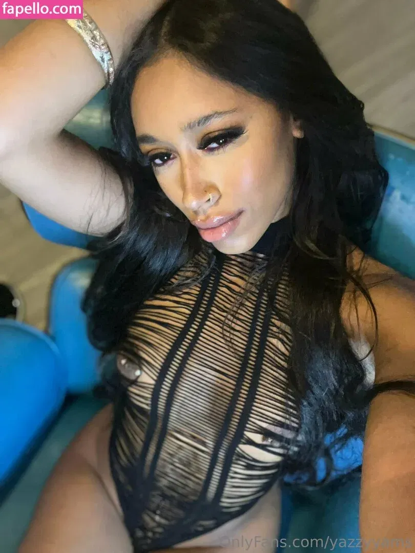Queen Yasmeena / yazzylonglegs / yazzyyams Onlyfans Photo Gallery 