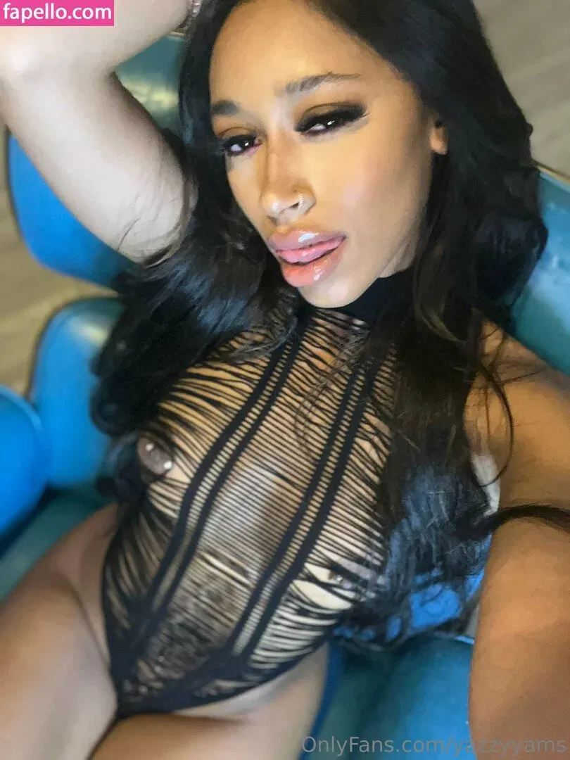 Queen Yasmeena / yazzylonglegs / yazzyyams Onlyfans Photo Gallery 