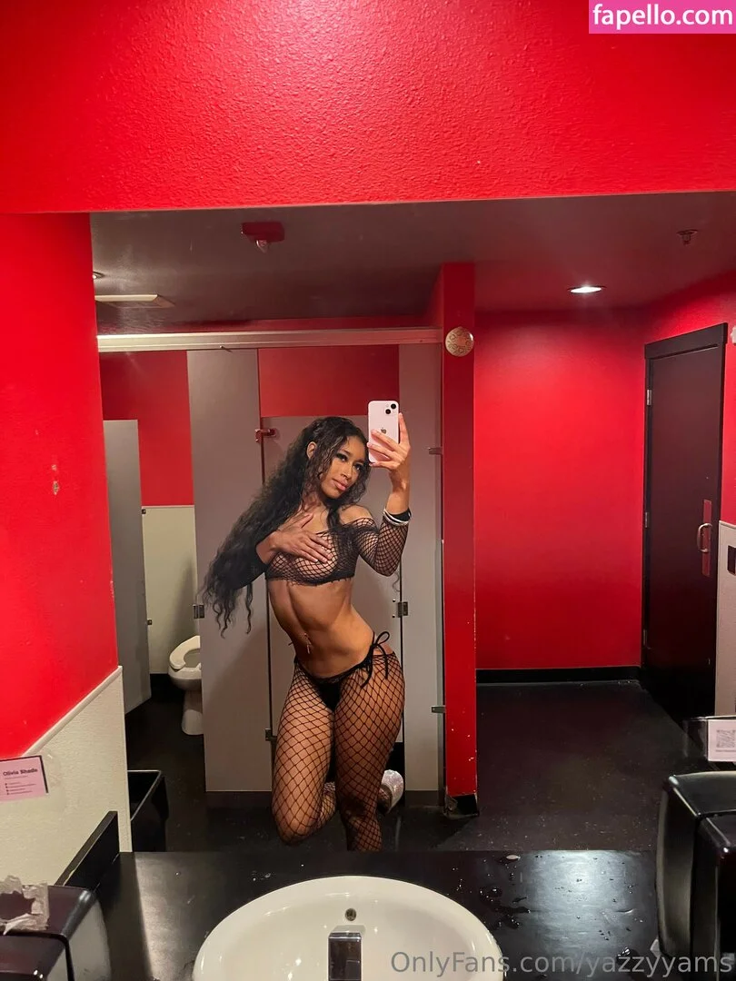 Queen Yasmeena / yazzylonglegs / yazzyyams Onlyfans Photo Gallery 