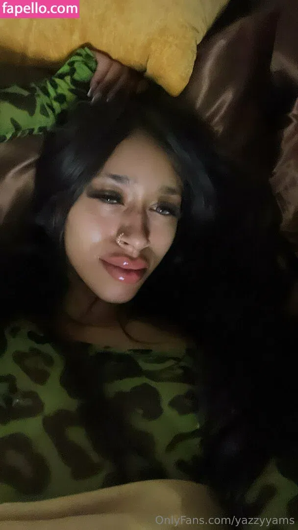 Queen Yasmeena / yazzylonglegs / yazzyyams Onlyfans Photo Gallery 