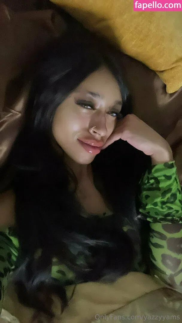 Queen Yasmeena / yazzylonglegs / yazzyyams Onlyfans Photo Gallery 