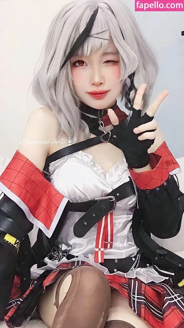 DreamlikeUwU / dreamymoo / nba_jujuu Onlyfans Photo Gallery 