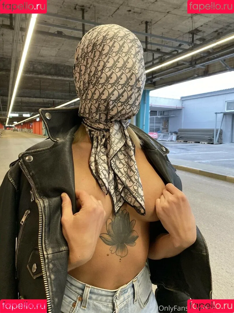 gubernatar / no_lesbi Onlyfans Photo Gallery 