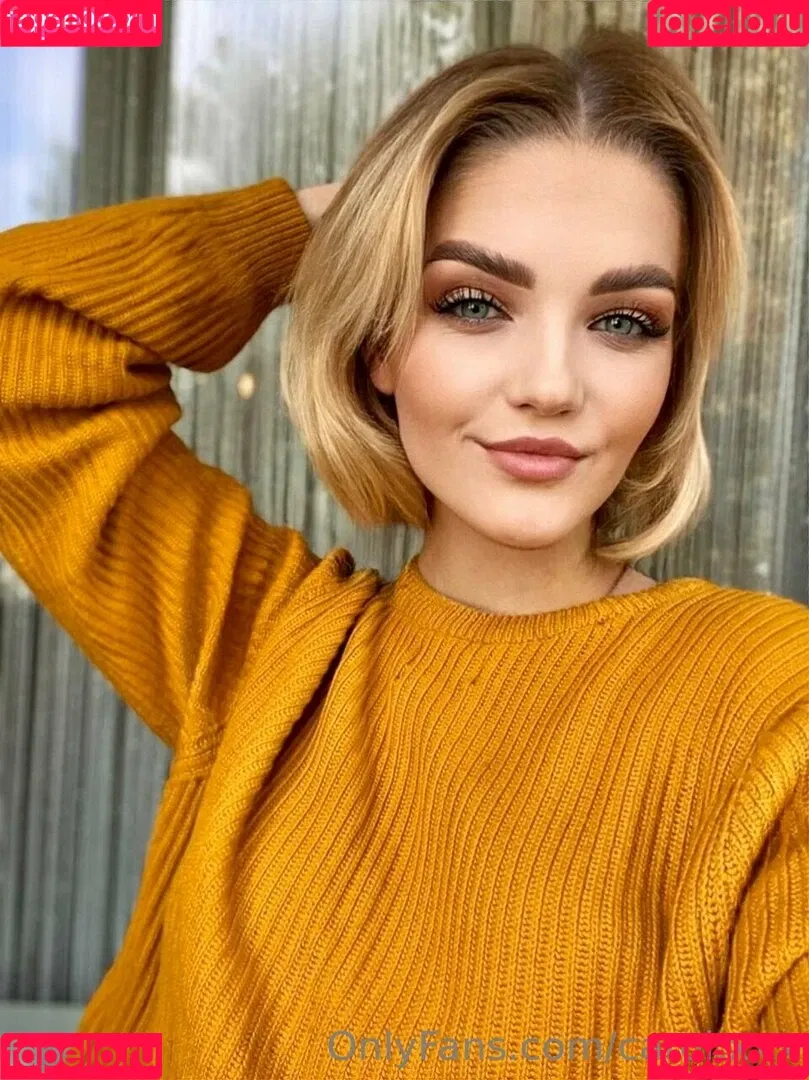 carol.xxx / carollinejane123742 Onlyfans Photo Gallery 