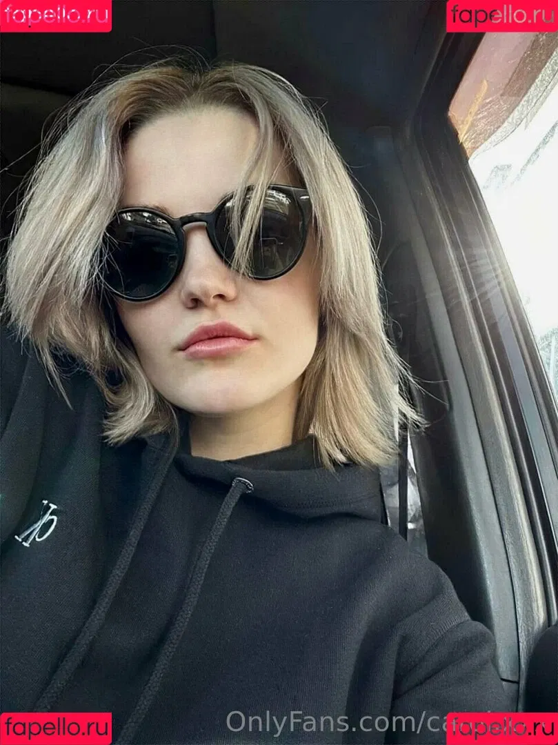 carol.xxx / carollinejane123742 Onlyfans Photo Gallery 