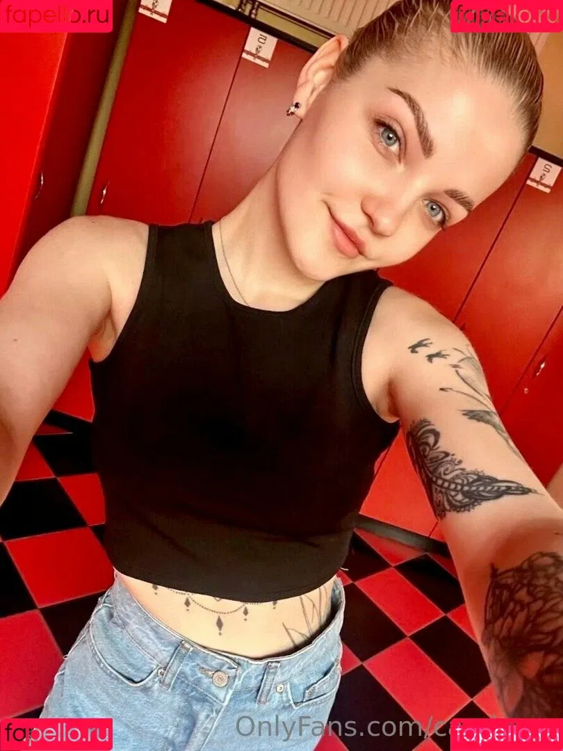 carol.xxx / carollinejane123742 Onlyfans Photo Gallery 