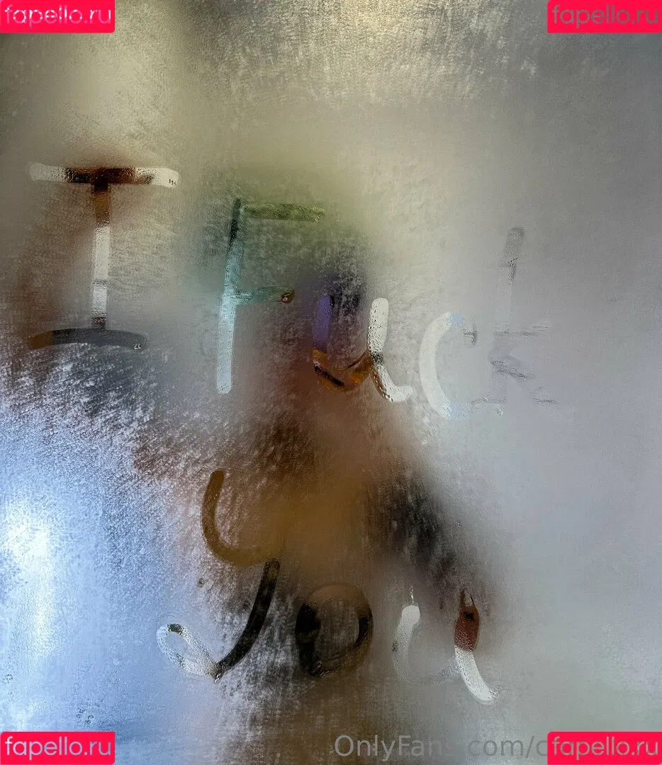 carol.xxx / carollinejane123742 Onlyfans Photo Gallery 