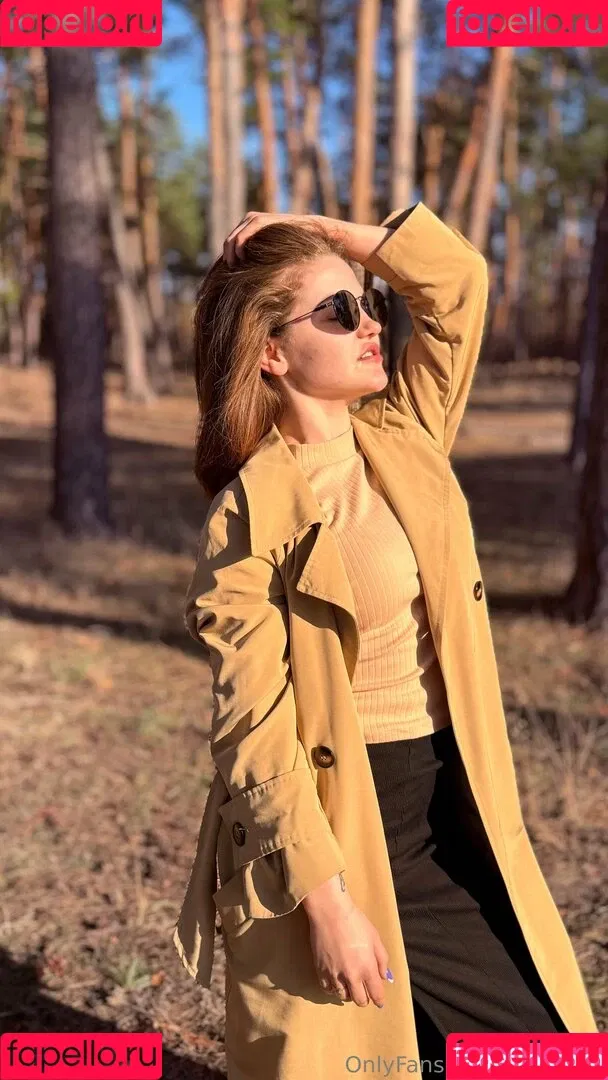 carol.xxx / carollinejane123742 Onlyfans Photo Gallery 