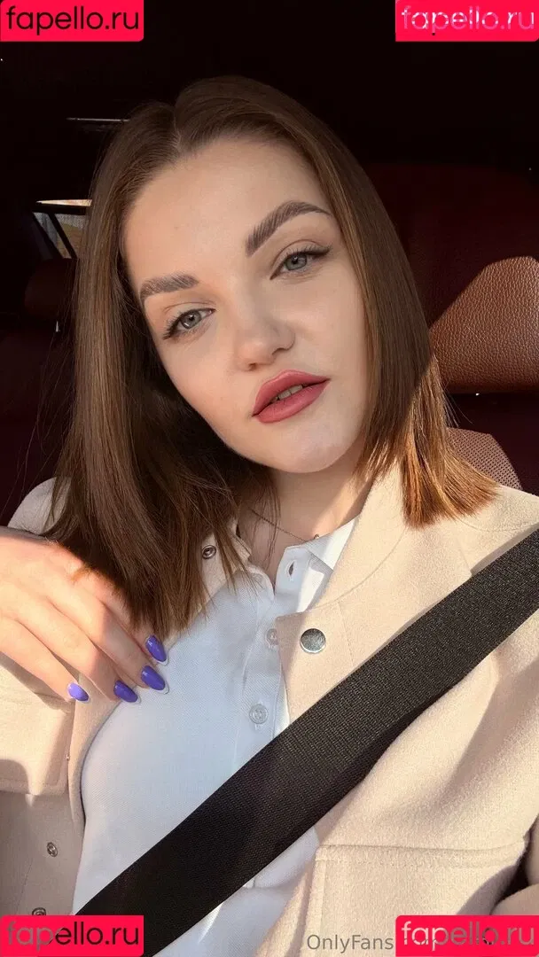 carol.xxx / carollinejane123742 Onlyfans Photo Gallery 