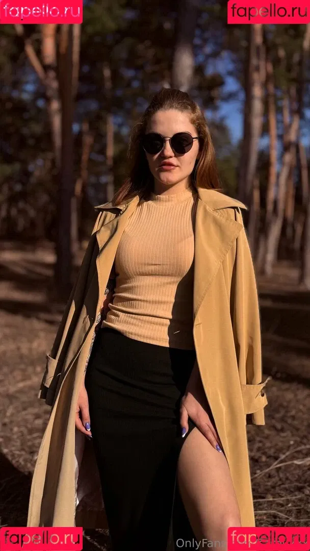 carol.xxx / carollinejane123742 Onlyfans Photo Gallery 