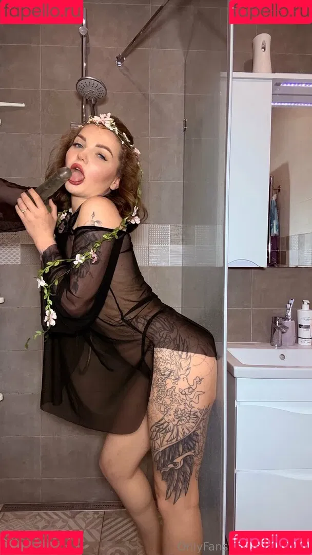 carol.xxx / carollinejane123742 Onlyfans Photo Gallery 