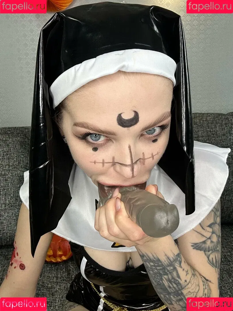 carol.xxx / carollinejane123742 Onlyfans Photo Gallery 