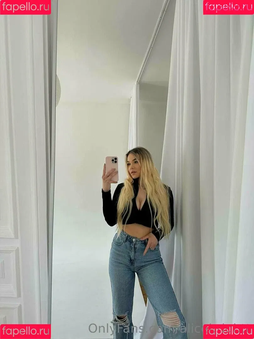 april007free / missamerrrickaa Onlyfans Photo Gallery 