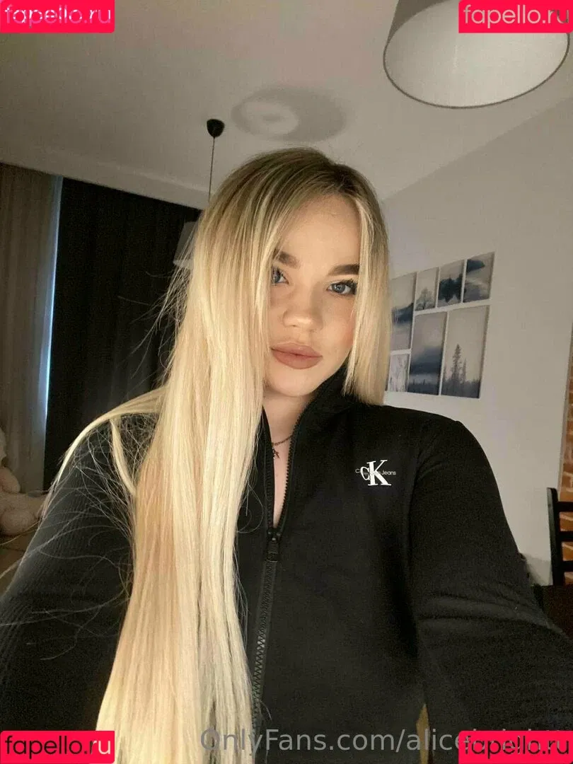 april007free / missamerrrickaa Onlyfans Photo Gallery 