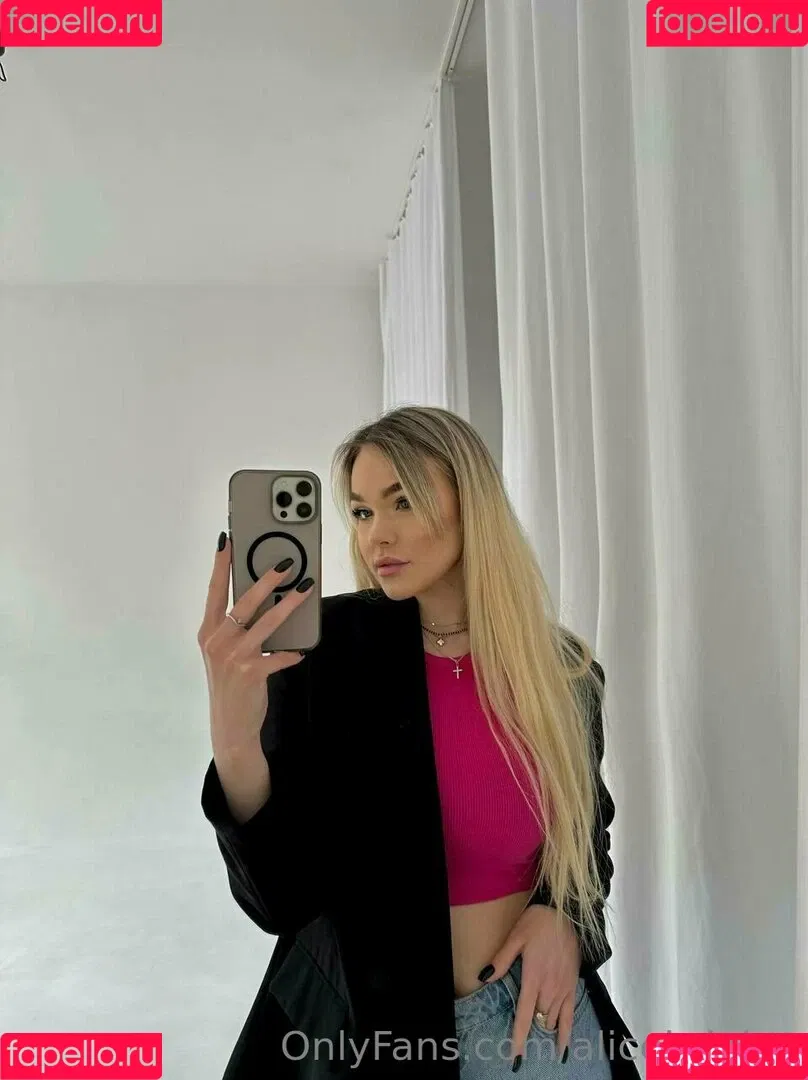 april007free / missamerrrickaa Onlyfans Photo Gallery 