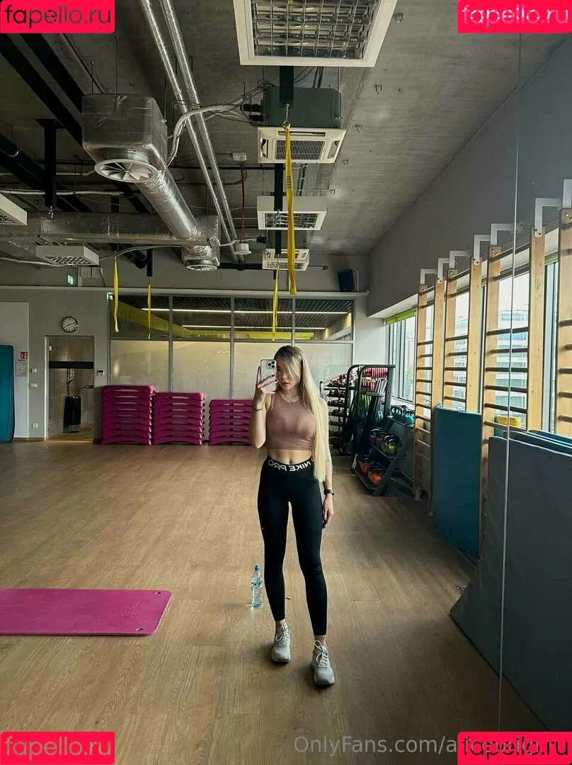 april007free / missamerrrickaa Onlyfans Photo Gallery 