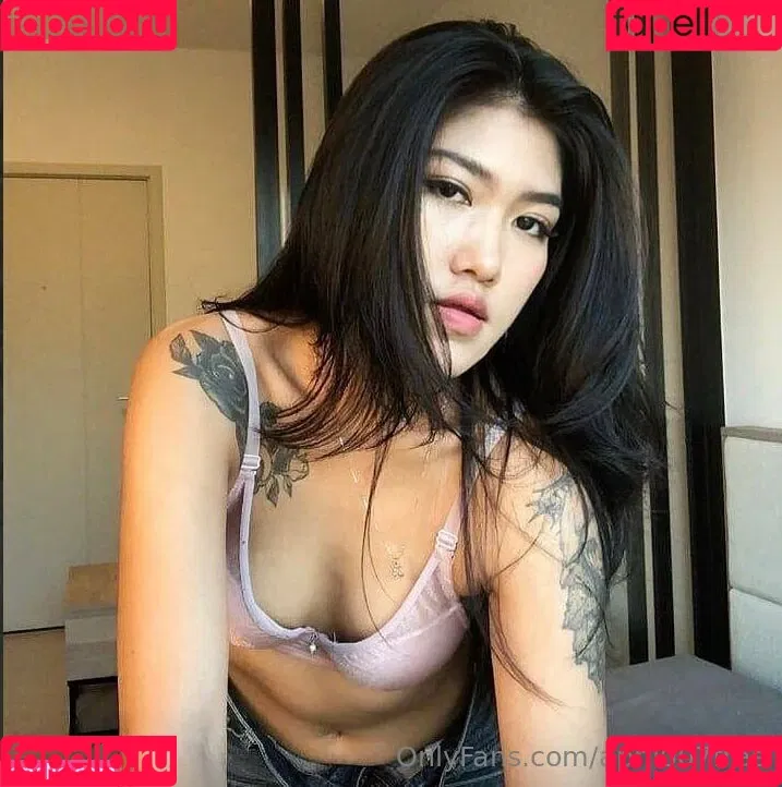 april007free / missamerrrickaa Onlyfans Photo Gallery 