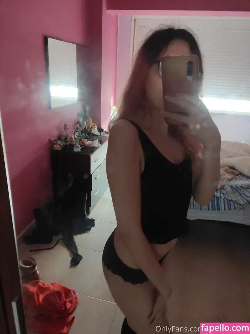 vanessahudgens / vannesita21 Onlyfans Photo Gallery 