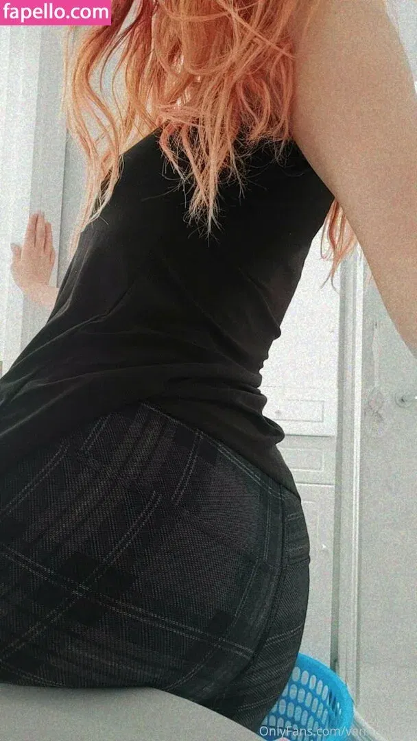 vanessahudgens / vannesita21 Onlyfans Photo Gallery 