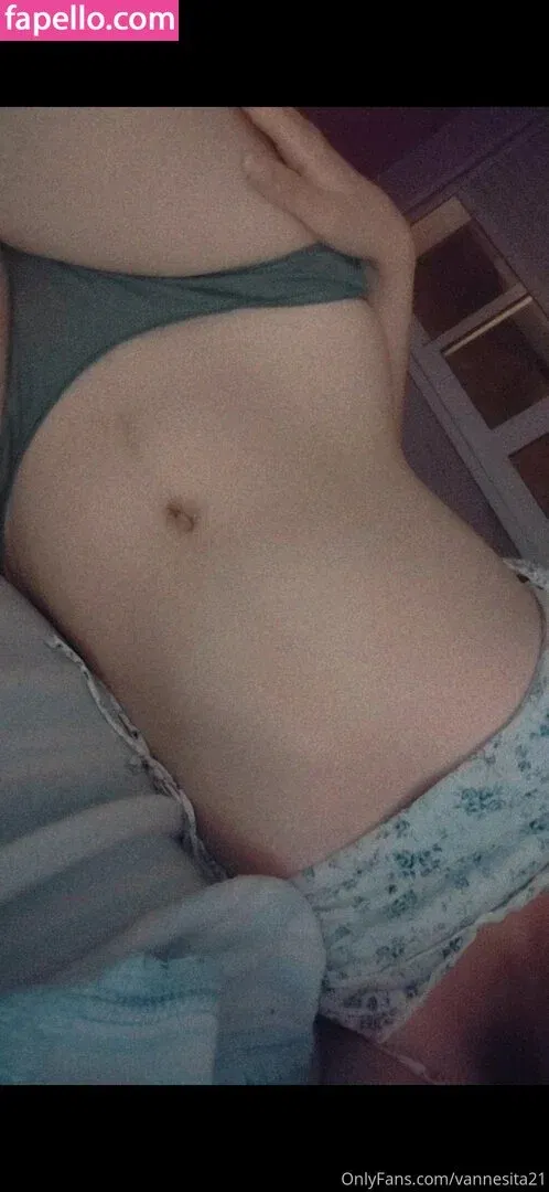 vanessahudgens / vannesita21 Onlyfans Photo Gallery 