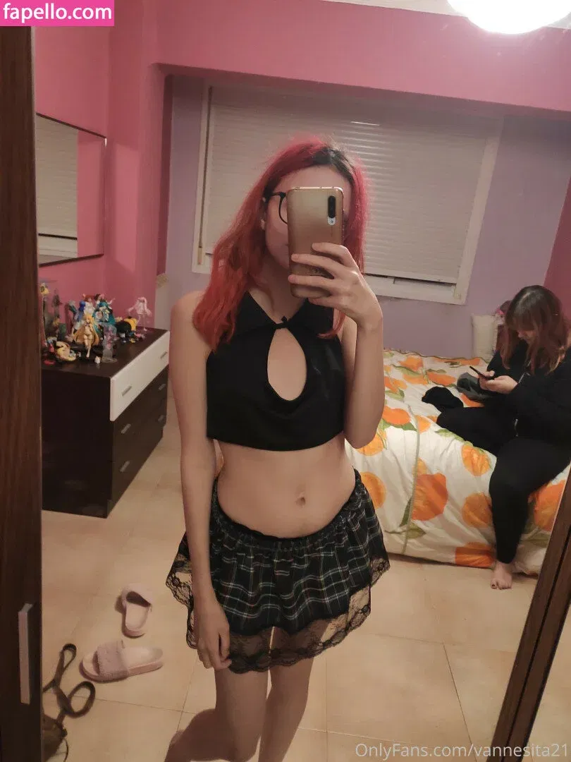 vanessahudgens / vannesita21 Onlyfans Photo Gallery 