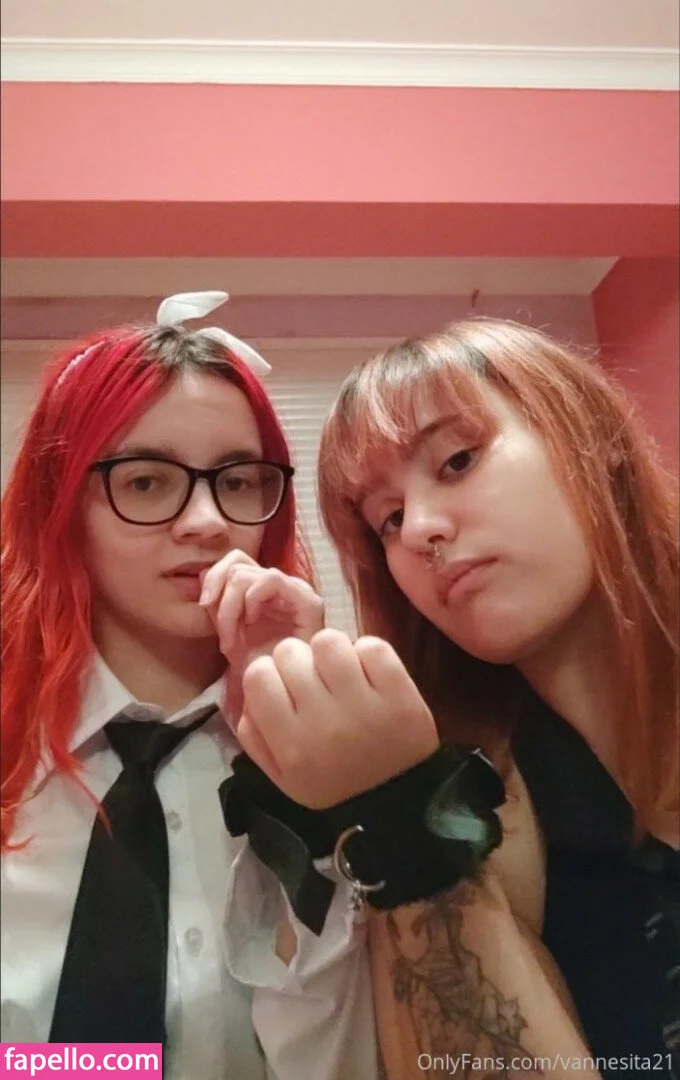 vanessahudgens / vannesita21 Onlyfans Photo Gallery 