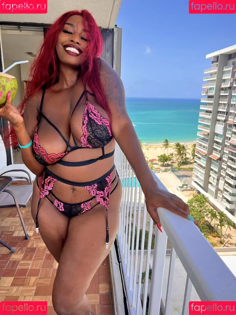 princessfrenxh / princesssfrenxh Onlyfans Photo Gallery 