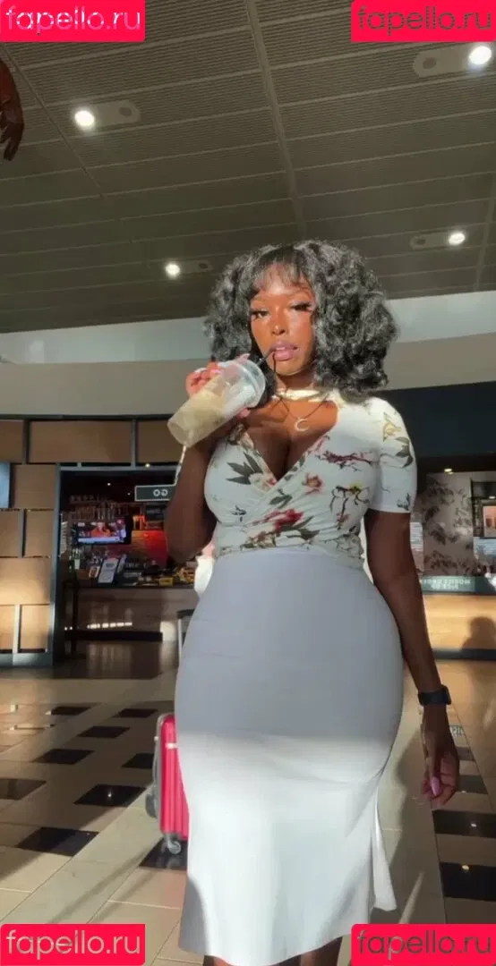 princessfrenxh / princesssfrenxh Onlyfans Photo Gallery 