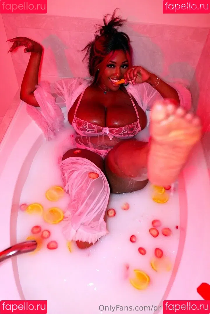 princessfrenxh / princesssfrenxh Onlyfans Photo Gallery 