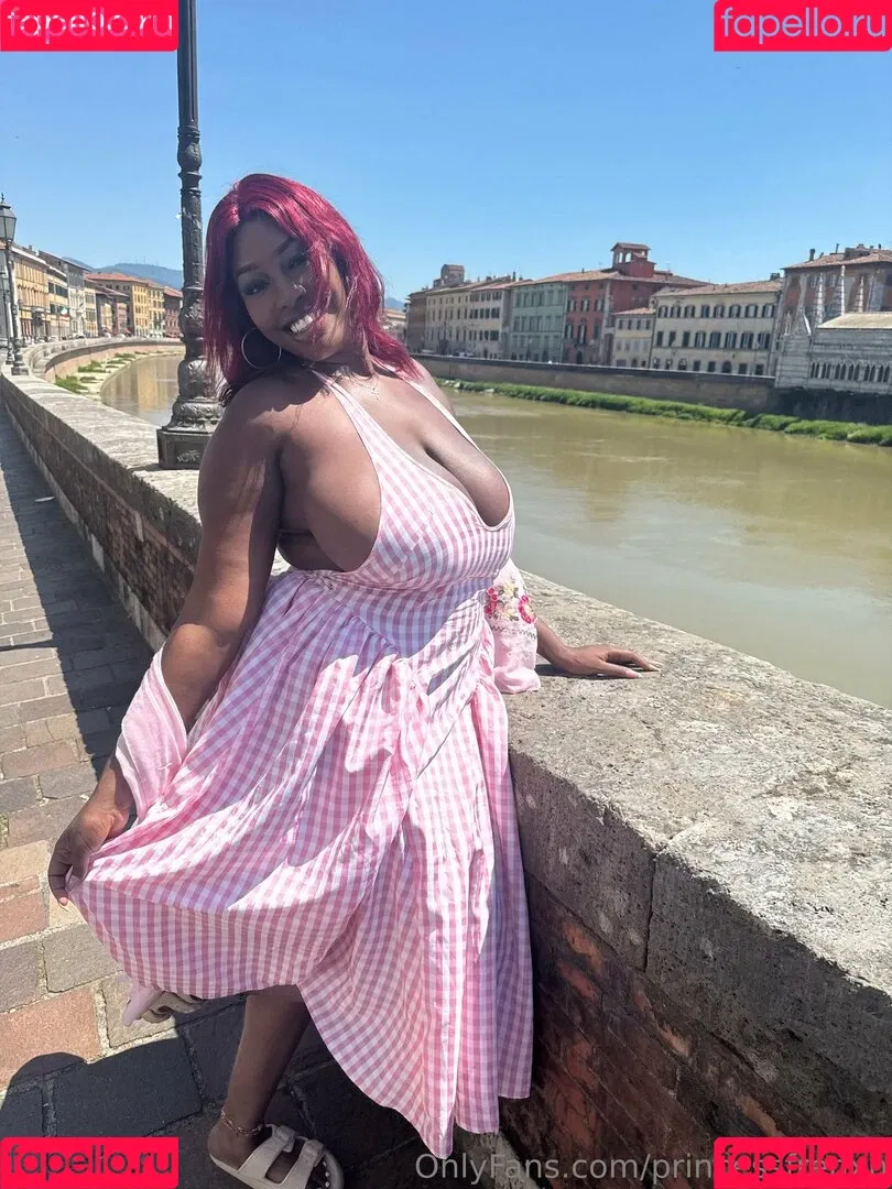 princessfrenxh / princesssfrenxh Onlyfans Photo Gallery 