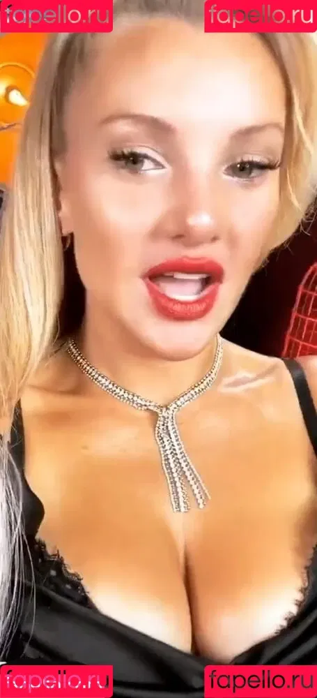 Evelyn Burdecki / evelyn_burdecki / evelynburdecki Onlyfans Photo Gallery 