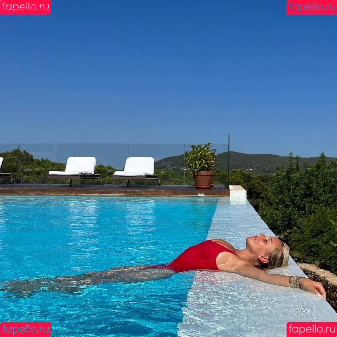 Evelyn Burdecki / evelyn_burdecki / evelynburdecki Onlyfans Photo Gallery 