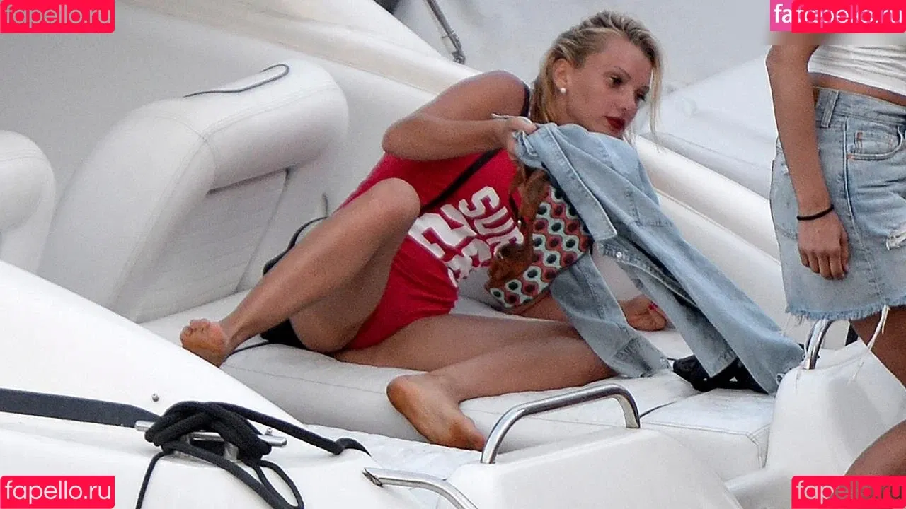 Evelyn Burdecki / evelyn_burdecki / evelynburdecki Onlyfans Photo Gallery 