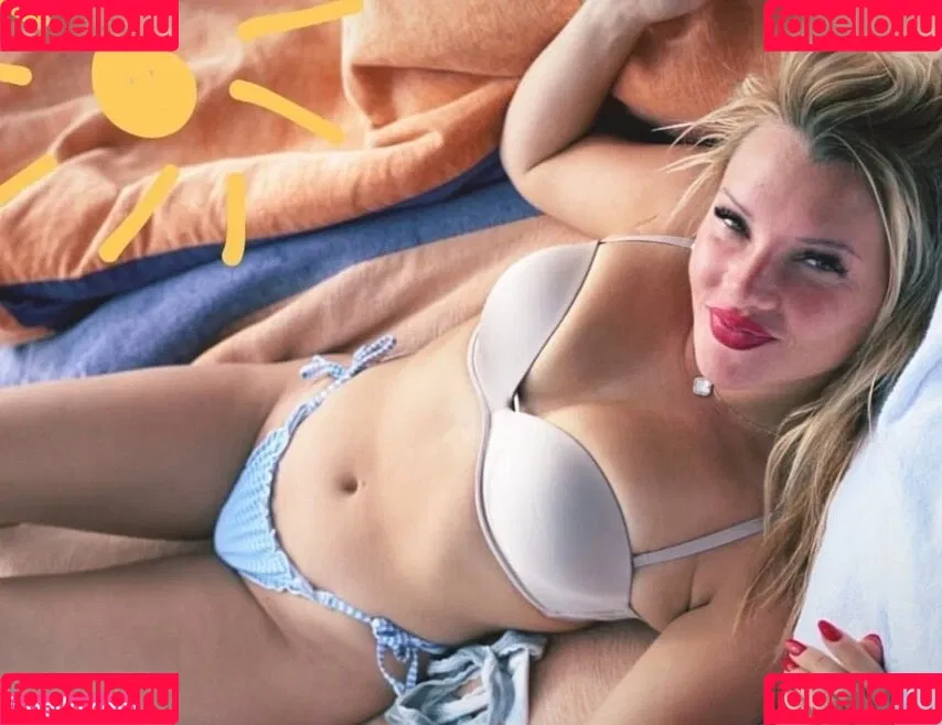 Evelyn Burdecki / evelyn_burdecki / evelynburdecki Onlyfans Photo Gallery 