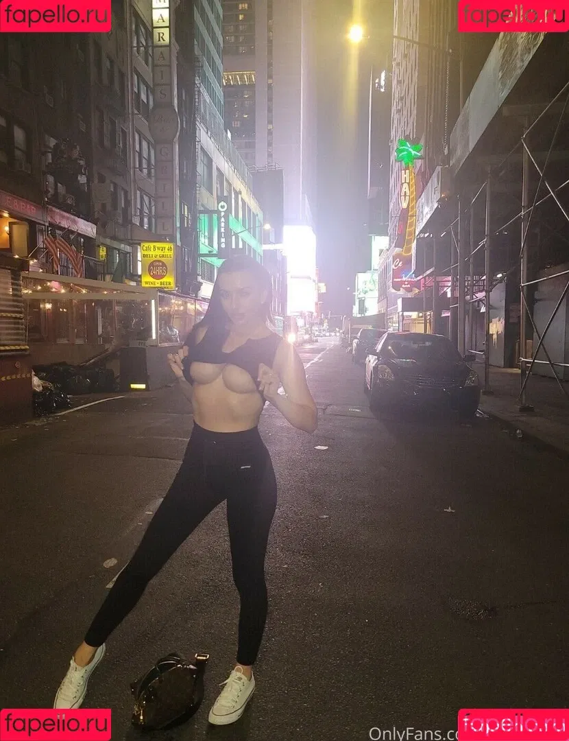 Lexi Belle / OMGitsLexi / omgitslexi_backup Onlyfans Photo Gallery 