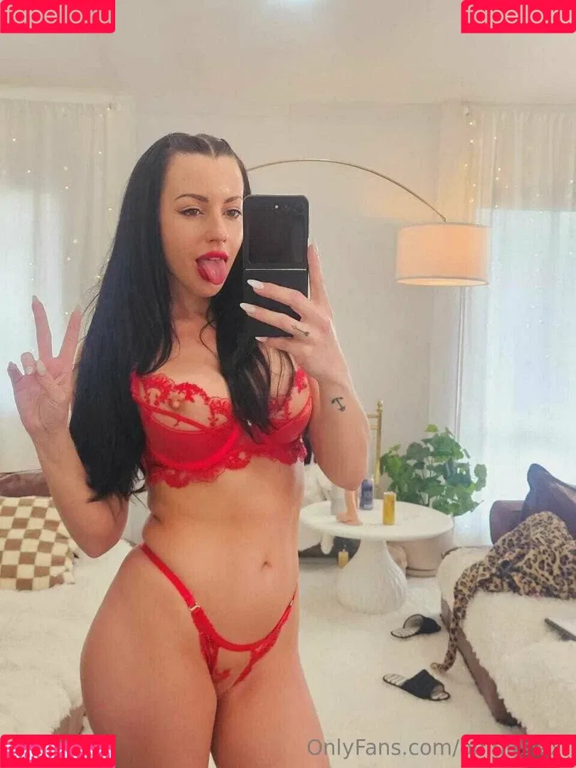 Lexi Belle / OMGitsLexi / omgitslexi_backup Onlyfans Photo Gallery 