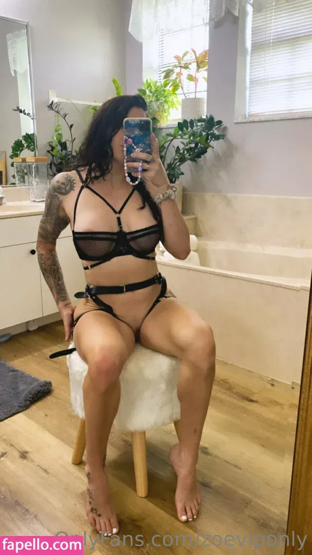 Zoe Rodriguez / Zoelivelovelift Onlyfans Photo Gallery 