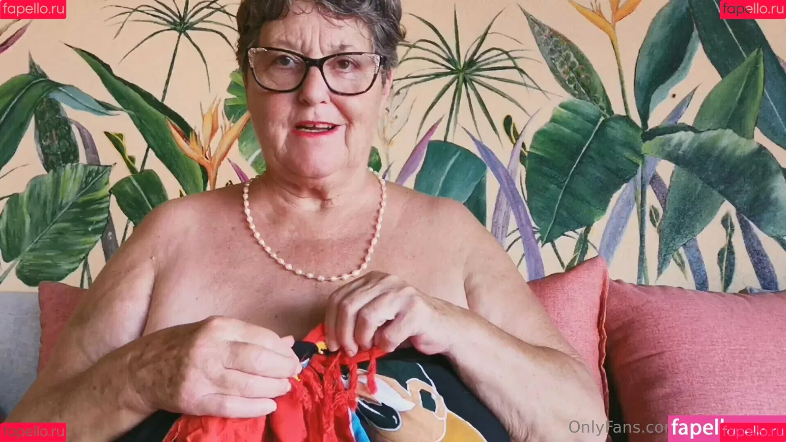 fungrannies / whathappenedtotomorrow Onlyfans Photo Gallery 