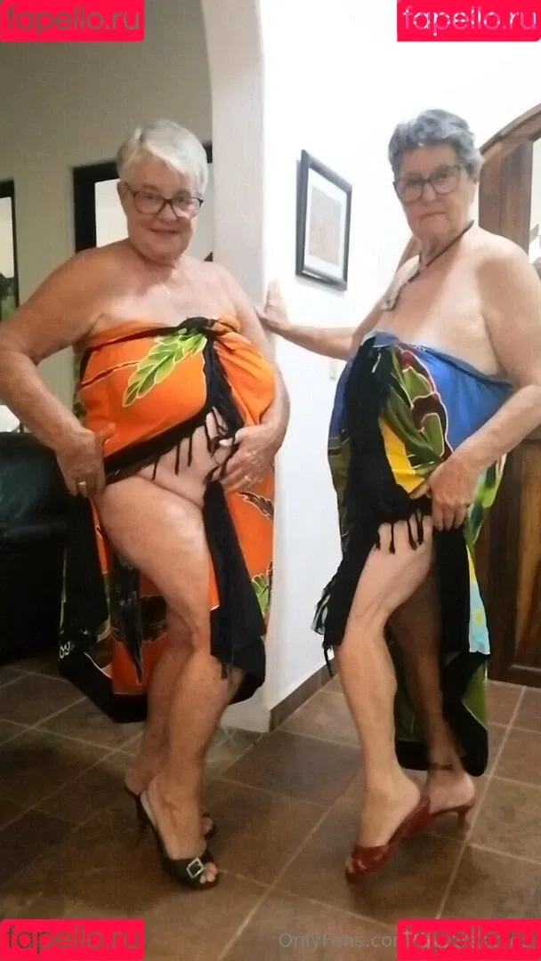 fungrannies / whathappenedtotomorrow Onlyfans Photo Gallery 